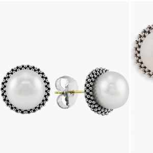 LAGOS earrings pearl studs